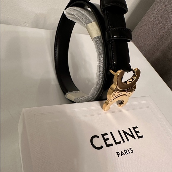 Celine triomphe medium belt in black calfskin. - Picture 2 of 3